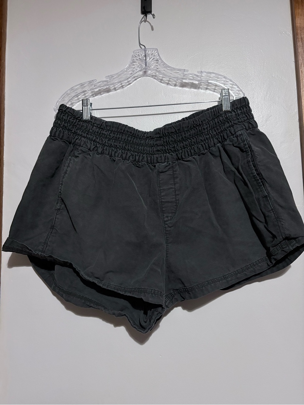 Aerie Black Elastic Waist Casual Shorts